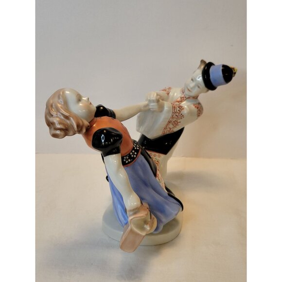 Herend Hungary Handpainted Porcelain Dancing Couple Folk Figurine - Picture 5 of 12
